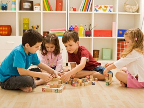 Məktəbəqədər təhsil azyaşlılar üçün nə qədər önəmlidir? - ÜSTÜNLÜKLƏR