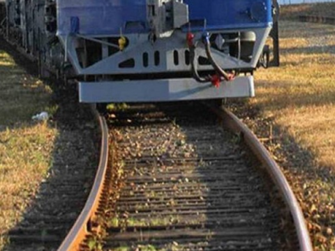 Hacıqabulda 10 yaşlı uşağı qatar vuraraq öldürüb - YENİLƏNİB