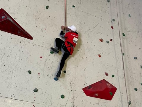 Dörd uşaq evinin iştirakı ilə idman dırmanması yarışı keçirilib