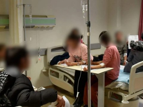 Məktəblərin birində 100-dən çox şagird xəstəxanalıq olub