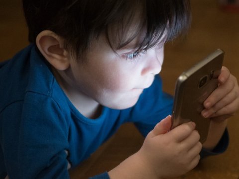 Ekranın məhv etdiyi  şagirdlər – Təhsil həm də belə ölürmüş...- TƏHLİL