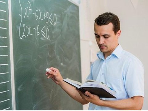 Xanımlaşan məktəblər - kişiləri təhsilə necə qaytarmalı? 