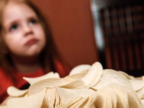 Azyaşlılara çipslərin satışı qadağan ediləcək