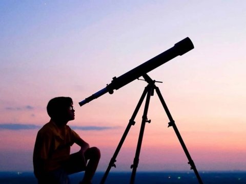 Məktəbli təsadüfən astronomik kəşf etdi- FOTO