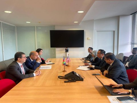 Emin Əmrullayev malayziyalı həmkarı ilə görüşüb