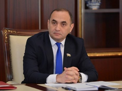 Universitet eyni anda bir neçə fərqli sahə üzrə kadr yetişdirməməlidir 