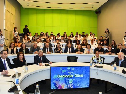 ADNSU-da Geoloqlar Gününə həsr olunmuş tədbir keçirilib