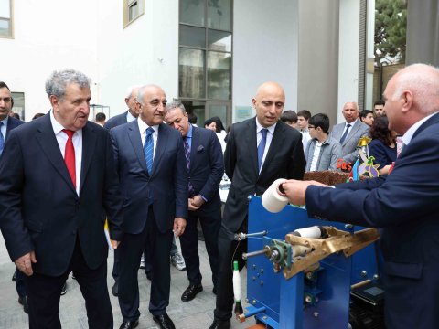 UNEC-də Elm Festivalına start verilib