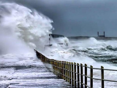 Dalğanın hündürlüyü 6 metrə çatacaq - XƏBƏRDARLIQ