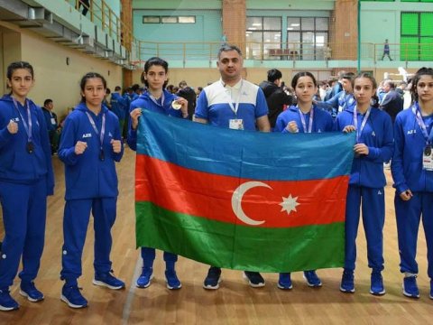 Şabran məktəbliləri qızıl medal qazandılar