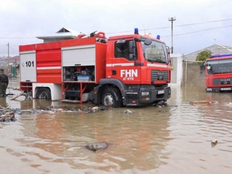 Su basmış yerlərdə&nbsp;33&nbsp;uşaq təxliyə olunub