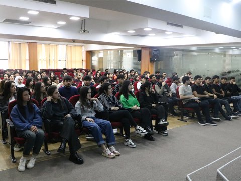 Azərbaycan Universitetində &ldquo;Maarifçi&rdquo; tələbə-məzun təcrübə proqramı ilə bağlı infosessiya keçirilib