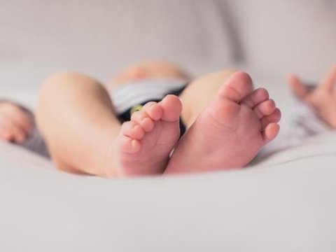 2 yaşlı uşaq qıcolmadan öldü