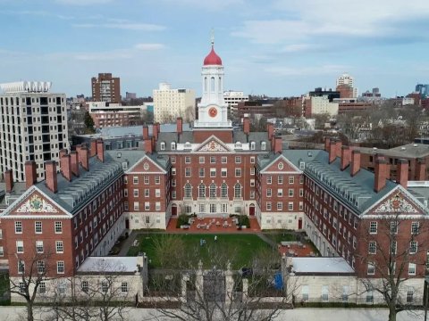 Harvard Universiteti 1 milyard dollar dəyərində aktivlərini satmaq istəyir