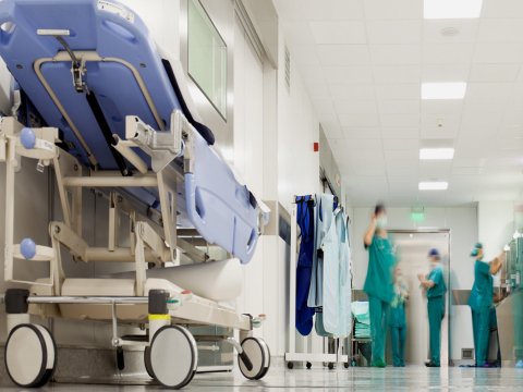 9 yaşlı uşaq xəstəxanada ölüb