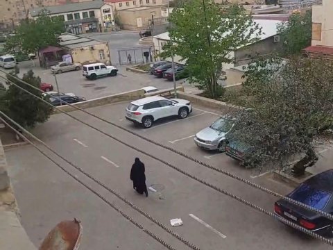 Görüntüsü yayılan qadınla bağlı polisdən açıqlama