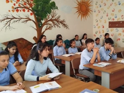 Bu məktəbin şagirdləri 500-dən çox bal TOPLAYIR