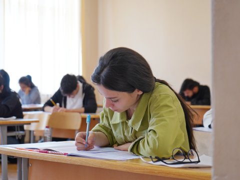 Dövlət İmtahan Mərkəzində TOEFL iBT imtahanı keçirilib