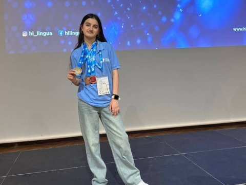 Sumqayıt məktəblisi beynəlxalq olimpiadadan 4 medalla QAYIDIB