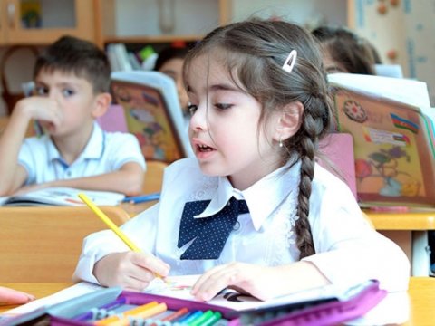 Artıq 102 min şagird 1-ci sinfə qəbul olunub
