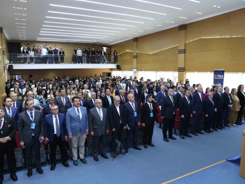 UNEC-də&nbsp;Beynəlxalq Türk Dünyası İqtisad konfransı öz işinə başlayıb