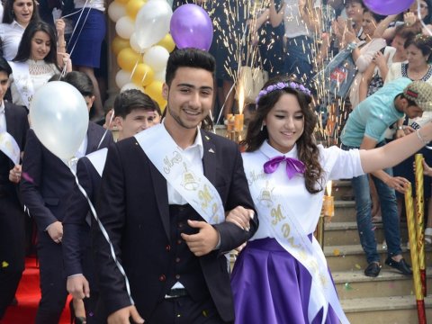 “Son zəng” qadağasına ETİRAZ: “Onlara bu xatirəni çox görmək haqsızlıqdır”