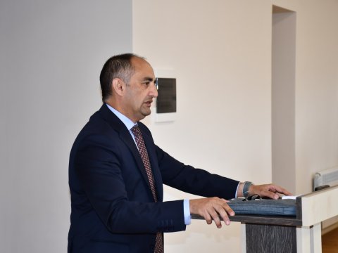 Baş Prokurorluğun idarə rəisi Qarabağ Universitetinin tələbləri ilə görüşüb