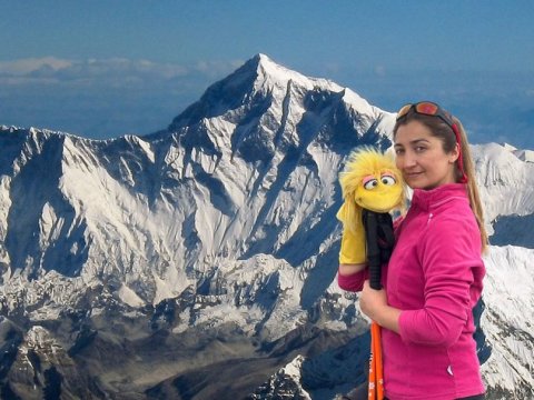 Azərbaycanlı qadın müəllim Everesti fəth etdi - FOTO