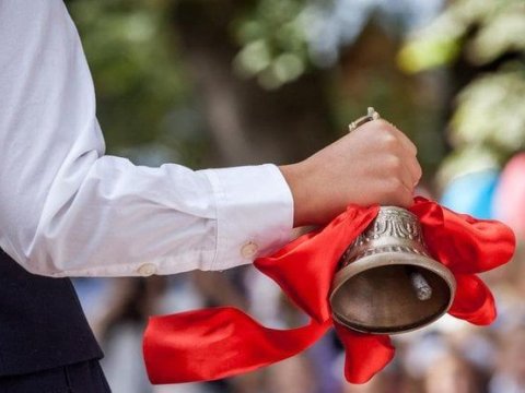 Məktəblərdə “Son zəng”in keçiriləcəyi TARİX