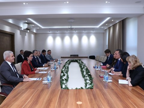 AzMİU ilə İtaliyanın Azərbaycandakı səfirliyi arasında əməkdaşlıq&nbsp;müzakirə olunub
