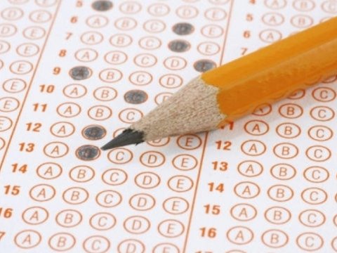 Başqasının yerinə imtahan vermək istədi, DİM aşkarladı