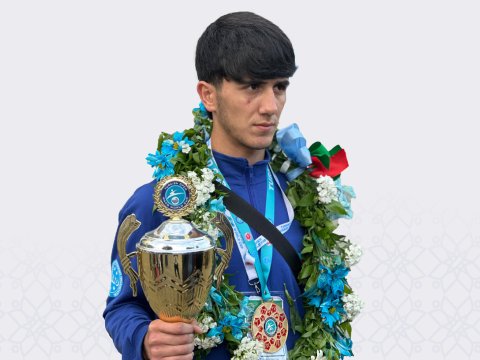 Məktəbli çempion: “Rinqdə döyüşürəm, həyatda yox”