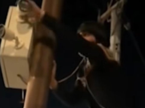 4 yeniyetmə küçədə kameraları sındırdı&nbsp;-&nbsp;VİDEO