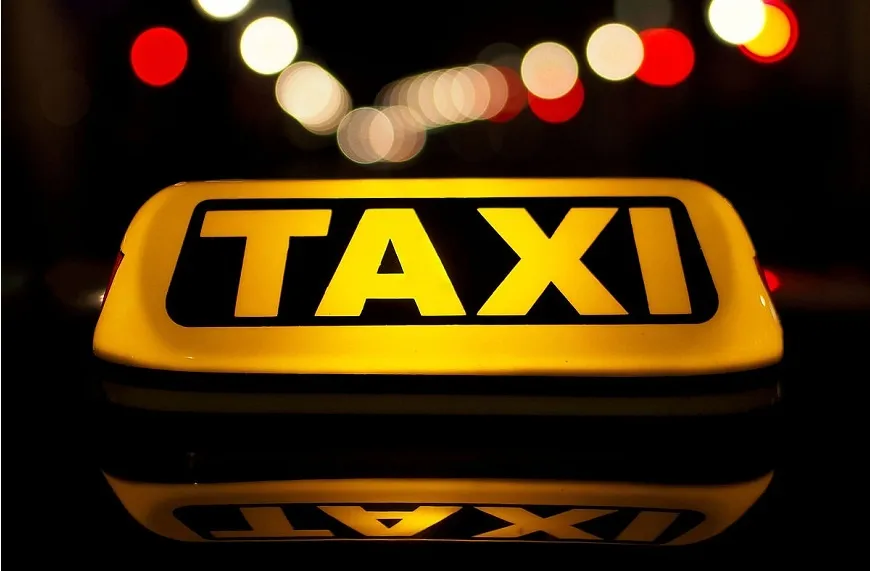 Taksi minik avtomobili sürücüləri üçün test imtahanı keçirilib