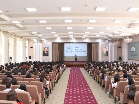 Akt zalında imtahan tələbələrin narazılığına səbəb oldu - BSU-da etirazlar