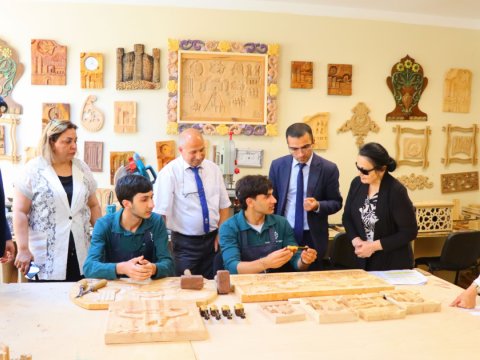 Peşə hazırlığı kurslarını bitirən əlilliyi olan gənclərin bilik və bacarıqları qiymətləndirilib