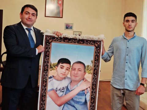 Milli Qəhrəmanın oğlu məzun oldu - FOTO