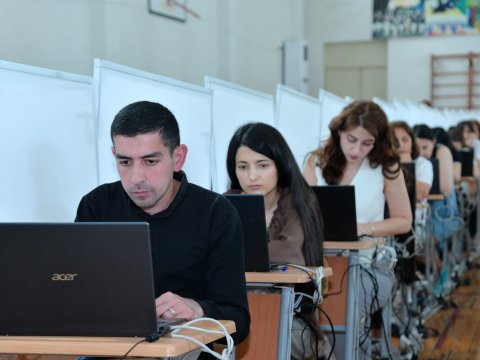 Paytaxtda 528 təhsilverən sertifikatlaşdırmadan keçib