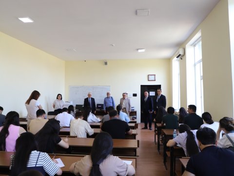 İctimai şura üzvləri LDU-da imtahanların gedişini izləyib