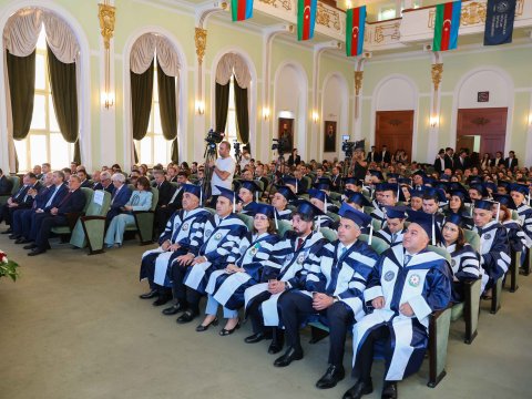 Rektor:&nbsp;&ldquo;Sizin verdiyiniz tapşırığı UNEC yerinə yetirdi, cənab Prezident!&rdquo;