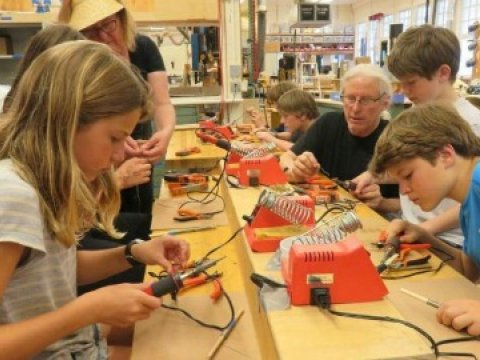 Avstraliyada məktəb sıxlığına qarşı təhsil layihəsi hazırlanır