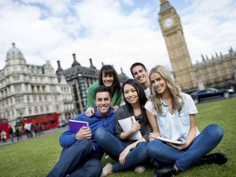 ABŞ ali təhsili zəifləyir, Asiya universitetləri sürətlə yüksəlir