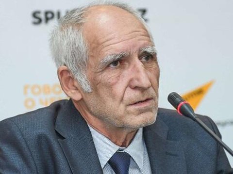 Nadir İsrafilov vəfat edib 