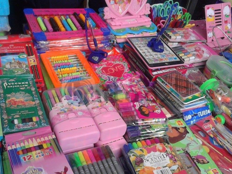 Bir məktəbli, yüz xərc: Təhsilin görünməyən maliyyə yükü