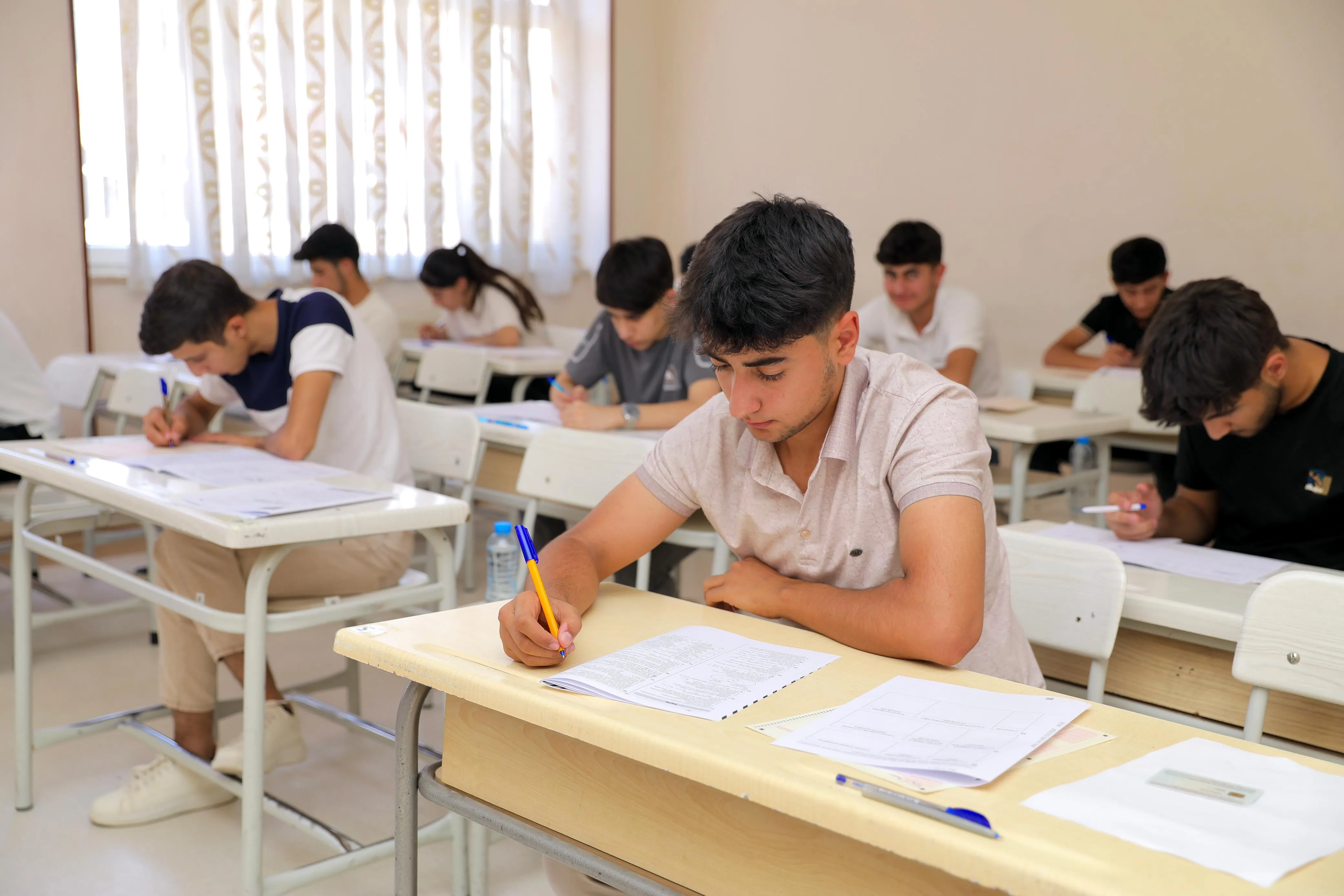 10 nəfər imtahandan xaric edilib - DİM