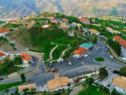 Azad edilmiş bölgələrdə 6 uşaq bağçası açılıb