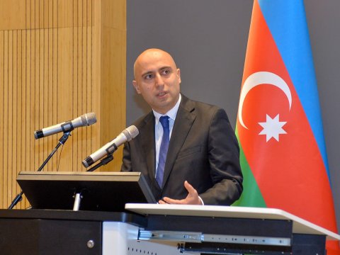 Nazir kimya müəllimlərinin narazılığına münasibət BİLDİRİB