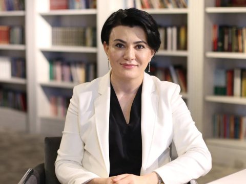 Nəticə istəyiriksə, bu dəyişiklik məktəbdən başlamalıdır