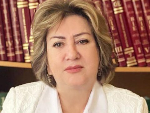 Maşınını xadimələrə yudurdan məktəb direktoru işdən çıxarıldı