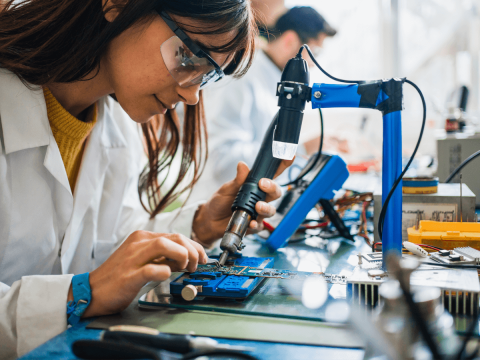 Hansı ölkələrdə peşə təhsili daha çox seçilir? - ARAŞDIRMA